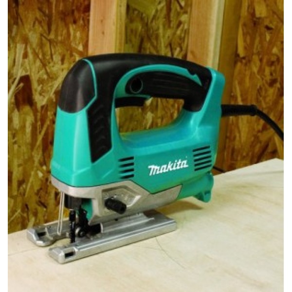 Makita JV0600